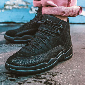 ナイキ スニーカー スーパーコピー エアジョーダン ナイキAir Jordan 12 Retro OVO Black ナイキ エアジョーダン12 873864-032