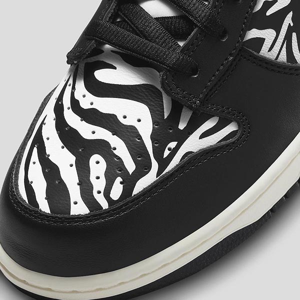 大特価★ナイキ×QUARTERSNACKS ダンク コピー SB DUNK LOW "ZEBRA CAKE DM3510-001