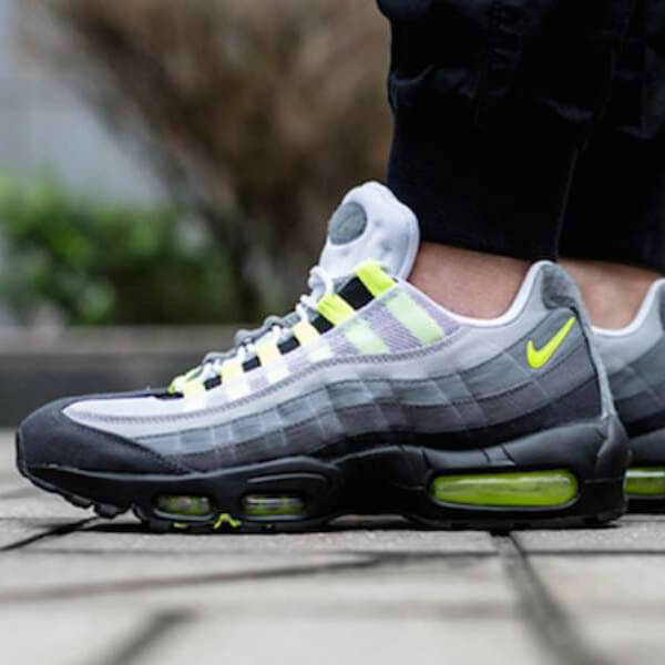 入手困難！エアマックス95 イエローグラデ 偽物 2023 ナイキ Air Max 95 OG スーパーコピー★最高の履き心地 CD7495 101