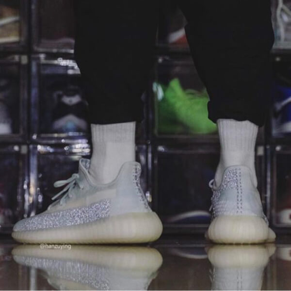 ★入手困難★ YEEZY BOOST 350 V2 CLOUD WHITE REFLECTIVE コピー